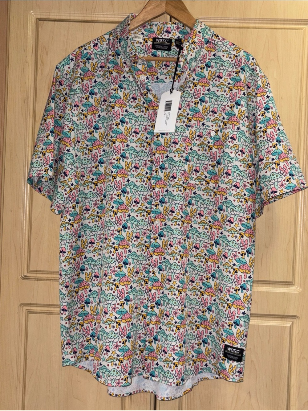 NWT WeSC Unisex Oden Retro Shrums Mushroom Print Button Down Shirt Men L Wmn XL